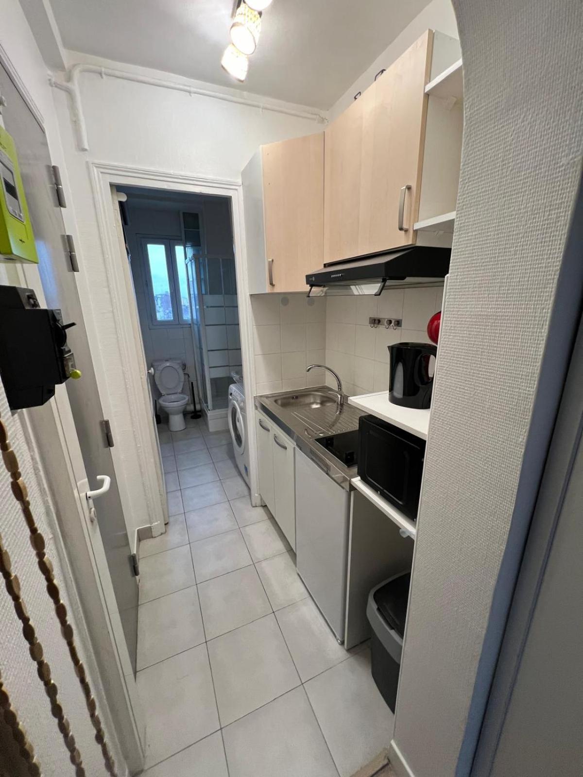 Aux Portes De Paris - 2pax Apartment Saint-Ouen (Seine-Saint-Denis)